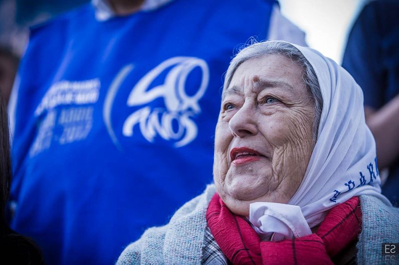 Fotografía de Estanislao Santos: Las madres siguen marchando