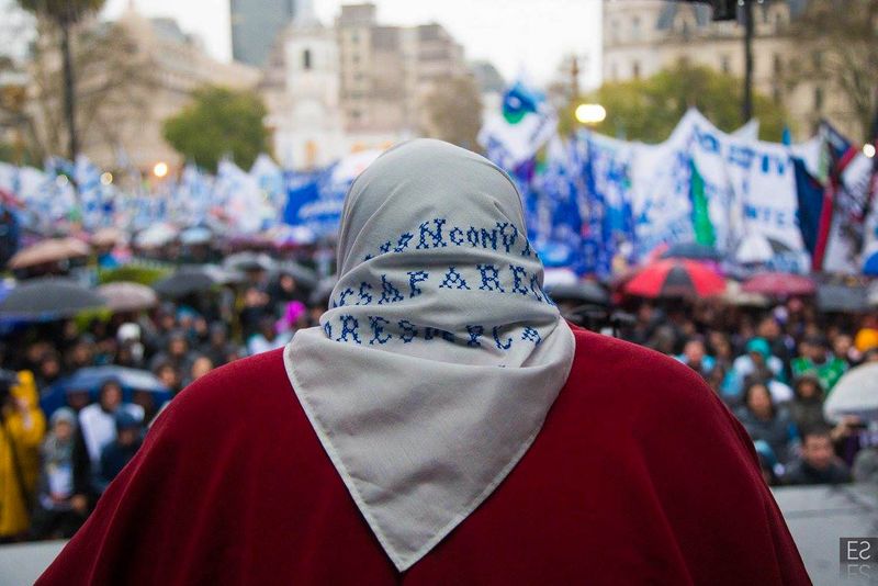 Fotografía de Estanislao Santos: Las madres siguen marchando